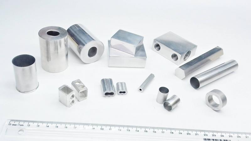 Usinagem de peças em alumínio