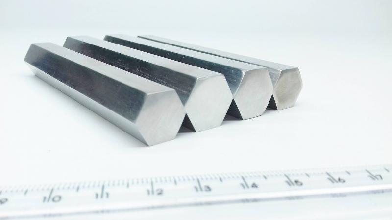 Vergalhões de alumínio trefilado